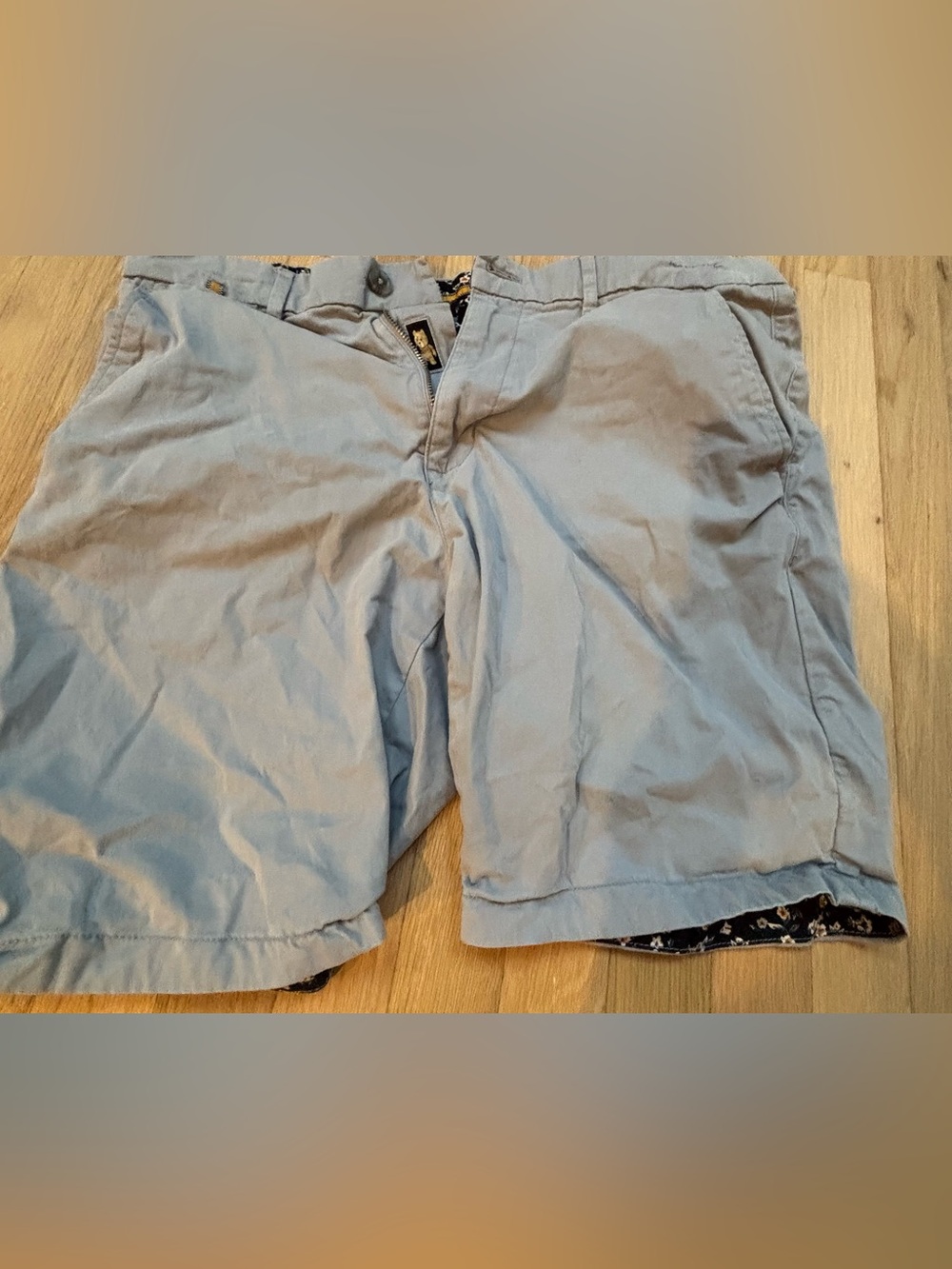 Denim & Flower Ricky Singh Men’s Gray Chino Shorts Floral Trim Size 34